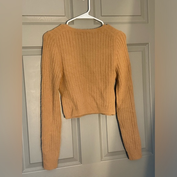 NWT Fitted Ribbed Plush Knit Crew Neck Sweater - Picture 6 of 6